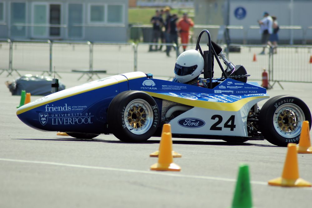 FormulaStudent's tweet photo. Some action from #FS2013 for this #ThrowbackThursday - great to see some early designs from top teams! @MCRMETRacingFS @ULMRacing @KA_RaceIng @UBRacing https://t.co/gyEVF2FFEv