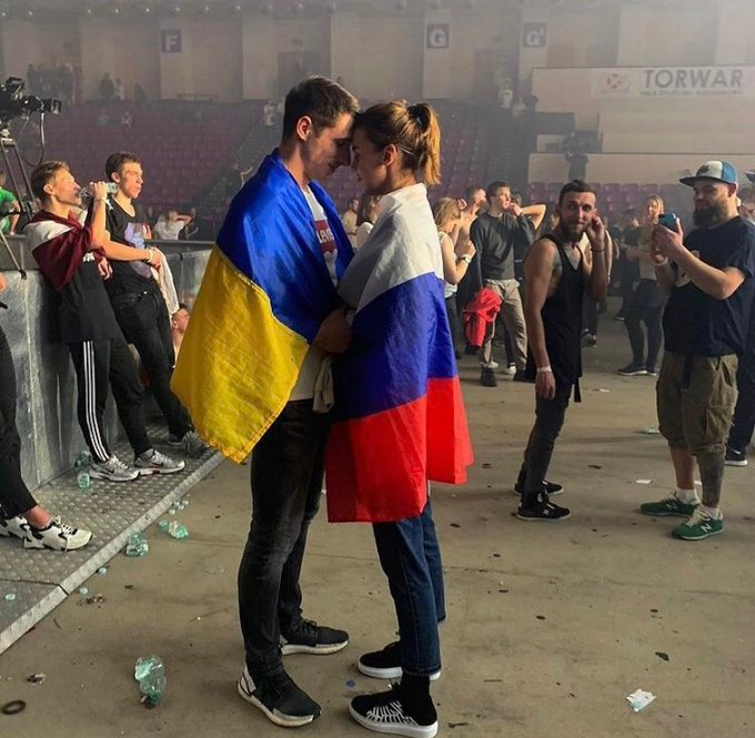 BegomRabia's tweet photo. A Picture that says worth 1000 words
Please stop war
 #WWIII #Ukraine #RussiaUkraineConflict 
#NATO #Putin https://t.co/vX9y8x7t13