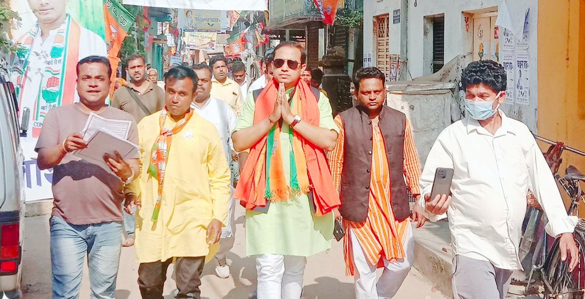 BiswanathDolai5's tweet photo. #Medinipur_municipality_Election
Door to door Campaign and Street Corner at Medinipur municipality,,21- no- Ward, #Vote_for_BJP #Vote_for_Development   
@DrSudipDas @Amitava_BJP @DrSukantaBJP @LalSinghArya @blsanthosh @BjpScMorchaWB 
@BJPSCMorcha @BJP4Bengal 
@BJP4India https://t.co/QXwKfBzSUr