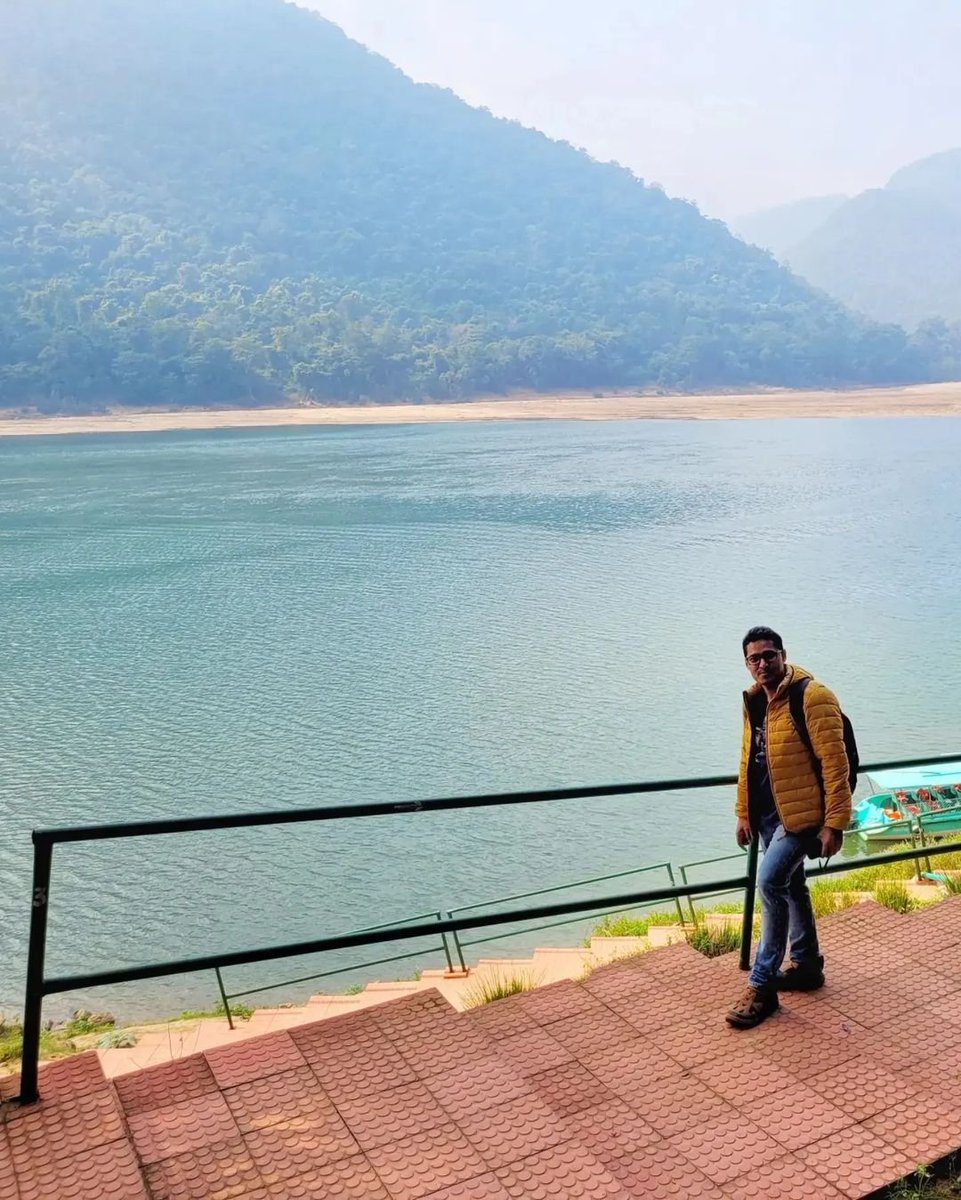 PureOdisha's tweet photo. Would you lose yourself or find yourself here? Let's know in the comments. 😊.📍 Tikarpada, Angul, Odisha. 📸@proflightwriter (team @PureOdisha )
These photographs are from the #Tikarpada nature camp in the Angul district of Odisha.
#odisha #tikarpara #Satkosia #mahanadi https://t.co/K8AYh4vtlb