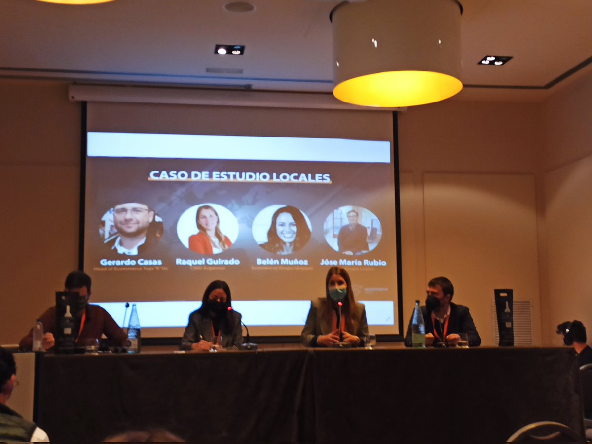 Hoy estoy representando a  <a href="/safeguru_ES/">Safeguru España</a>  en #EcommerceTourMálaga