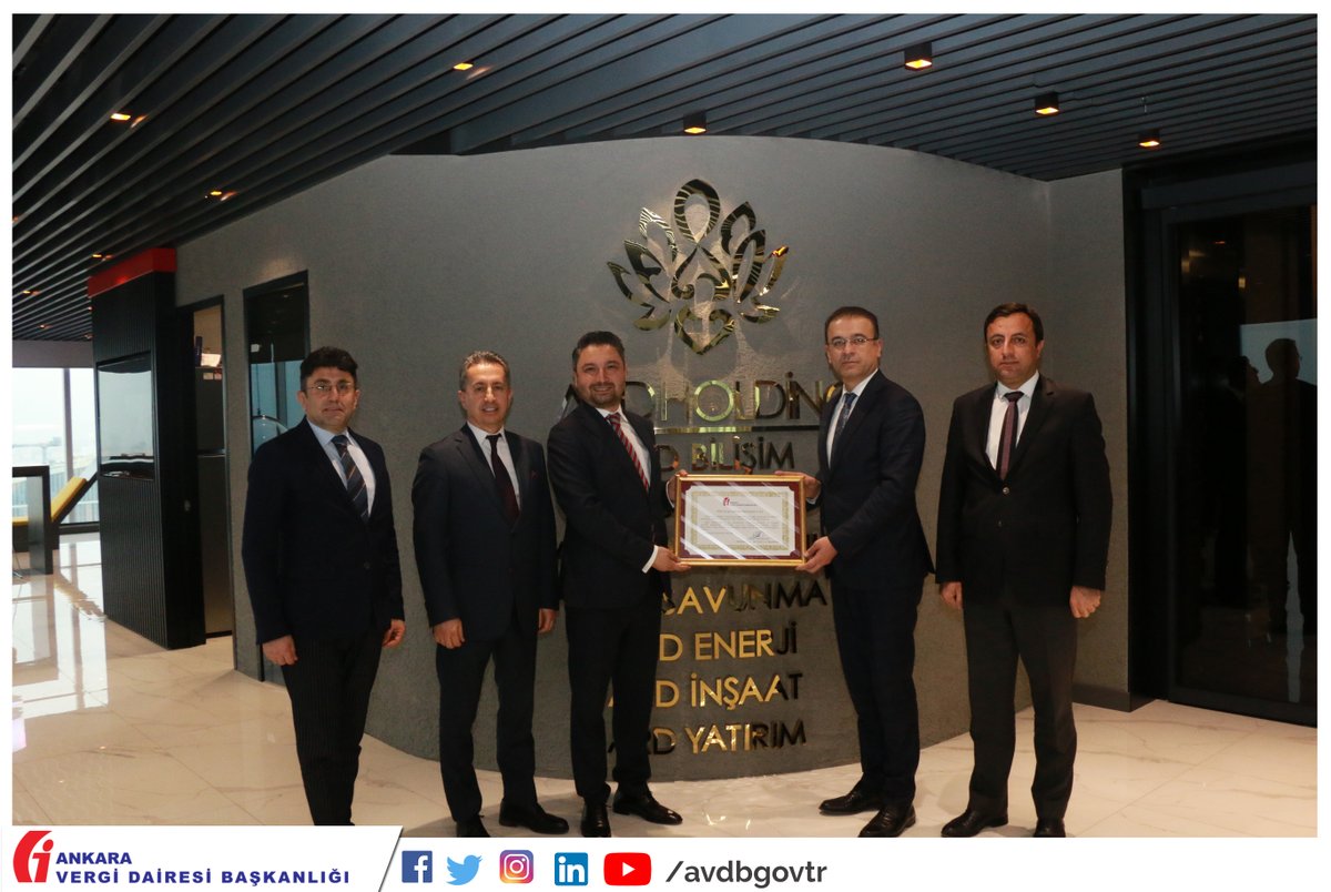 ankaradefterdar's tweet photo. Ankara Vergi Dairesi Başkanı Sayın Yüksel DUMAN, Grup Müdürleri Sayın Hasan AYDINOĞLU ve Sayın ALİ ASLANKAYA ile birlikte ARD Grup Bilişim Teknolojileri AŞ’nin 01.01.2022 tarihinde faaliyete geçen Ankara Kurumlar Vergi Dairesi Müdürlüğünün https://t.co/ff2Ekq7Qap