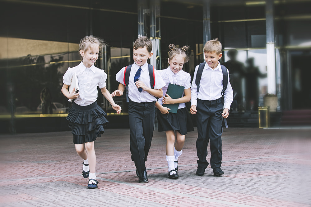 🧵 TIPS TO EXTEND THE LIFE OF YOUR CHILD'S SCHOOL UNIFORM 🧵
we're urging parents to look at ways to extend the life of their children’s uniform to save the planet and make it more comfortable and fashionable for students. thezipyard.co.uk/back-to-school…

#schooluniform #zipyard #toptips