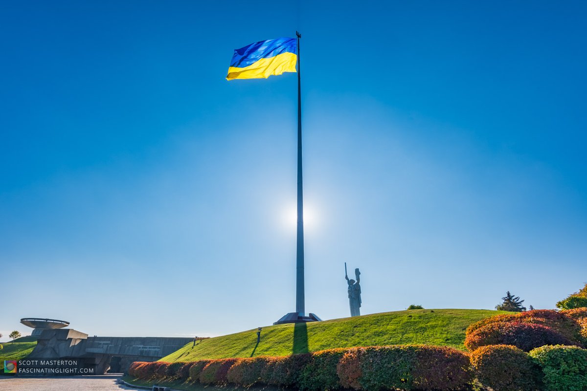 scottmasterton's tweet photo. I visited Ukraine in 2021. My thoughts today are with all of those who are going to lose their lives, their loved ones, their livelihoods' in the coming days and weeks.

#ukraine #kyiv #flag #motherland #eternalflame #peace #war #death https://t.co/i90peOTKdY
