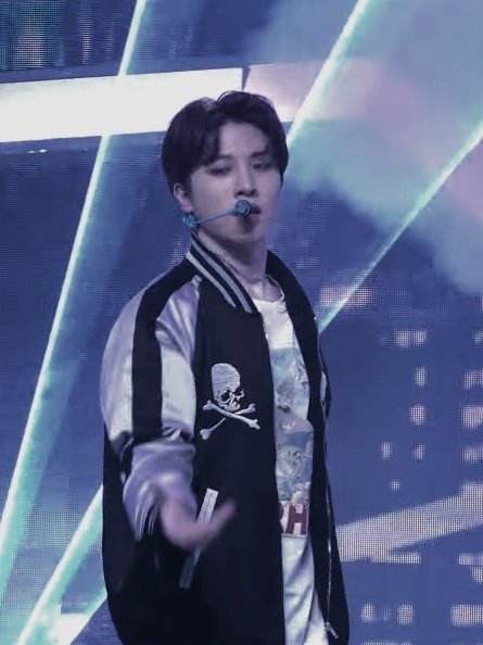 hwanlye's tweet photo. hormat https://t.co/hlgxBWNwlm