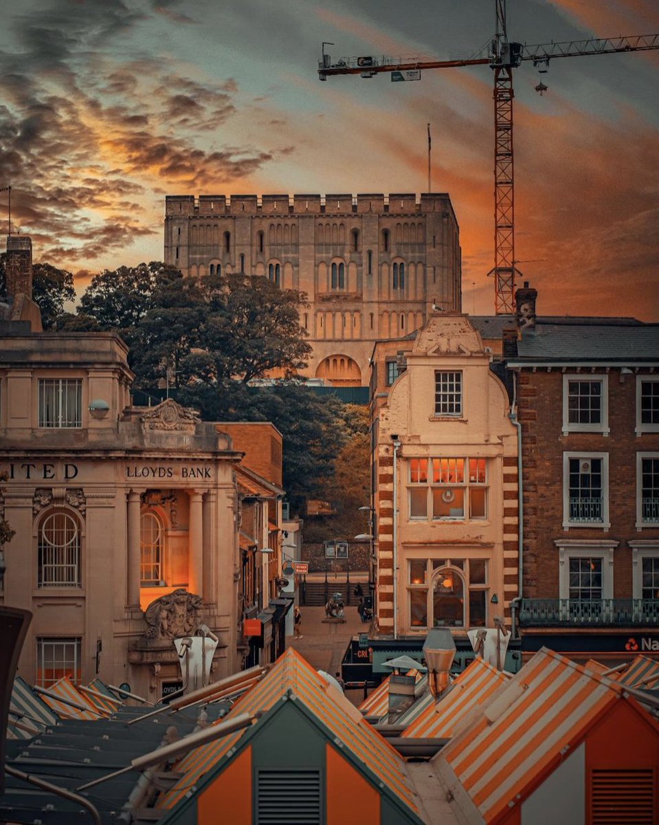 VisitNorwich's tweet photo. #Norwich, the perfect destination for a city getaway! ❤️ Filled with quirky bars and restaurants, small independent shops, and unique experiences and opportunities around every corner! 🍱🍹🛶🛍  https://t.co/DhxJOJ40zn

📸: w_u_i_n from Instagram. https://t.co/HnagJmJJKw