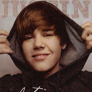 biebernovidade's tweet photo. Faltam 5 dias para o aniversário de 17 anos do Justin Bieber. https://t.co/izZoLPqFMg
