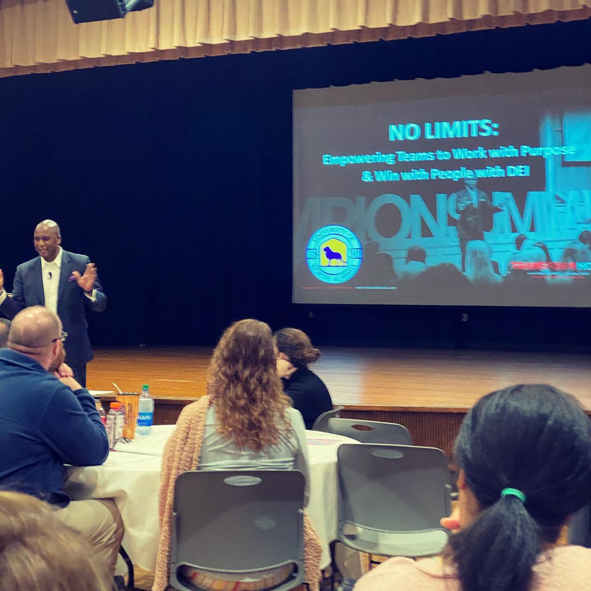 unahrl's tweet photo. Our professional staff had a wonderful day with Dr. Samuel Jones learning about ways to empower our team to work with purpose through a lens of diversity, equity and inclusion. Thank you to the Division of Student Affairs for hosting such a helpful workshop! https://t.co/9le4glPASL