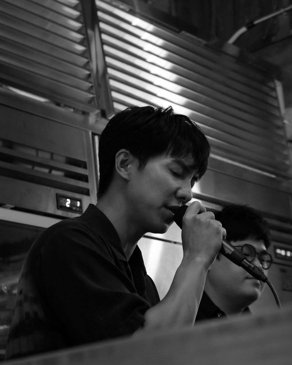 istiedotqome_'s tweet photo. Tomorrow, HumanMade Will Premiere on Youtube Channel🥰🥰🥰
Human Made IG Update
HUMAN MADE - HUMAN TABLE
PREMIERE On Youtube
2022.02.25 FRIDAY 2PM KST
#이승기 #LeeSeungGi
#イスンギ #スンギ
#휴먼메이드 #HumanMade #HumanTable
#LeeSeungGiUpdate https://t.co/Xtf2eETRcV