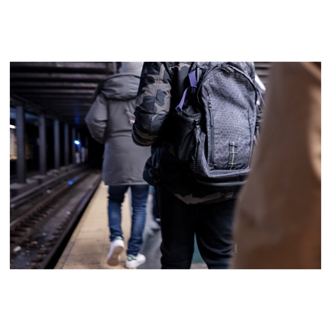 Commute IV

- Fujifilm X100V
- Fujinon 23mm (35mm) F2.0, 1/60s
- ISO 2500

#photography #streetphotography #fujifilm