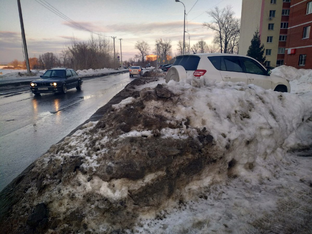 Завтра с 9-00 планируется уборка улицы и парковок по Казачьей. <a href="/MP_Blago63/">МП Благоустройство</a> 
Большая просьба всех убрать автомобили с Улицы Казачьей и дать возможность работать технике.