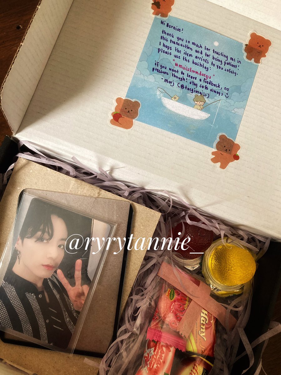 ryrytannie_'s tweet photo. world peace JK agenda, still going strong! 💪🏻
Thank you so much, @taegimails, for making sure JK comes home safely! 💜 loved the notes and packaging sm!! ☺️
#mailsfromdaegu https://t.co/ltJBnHcNSt
