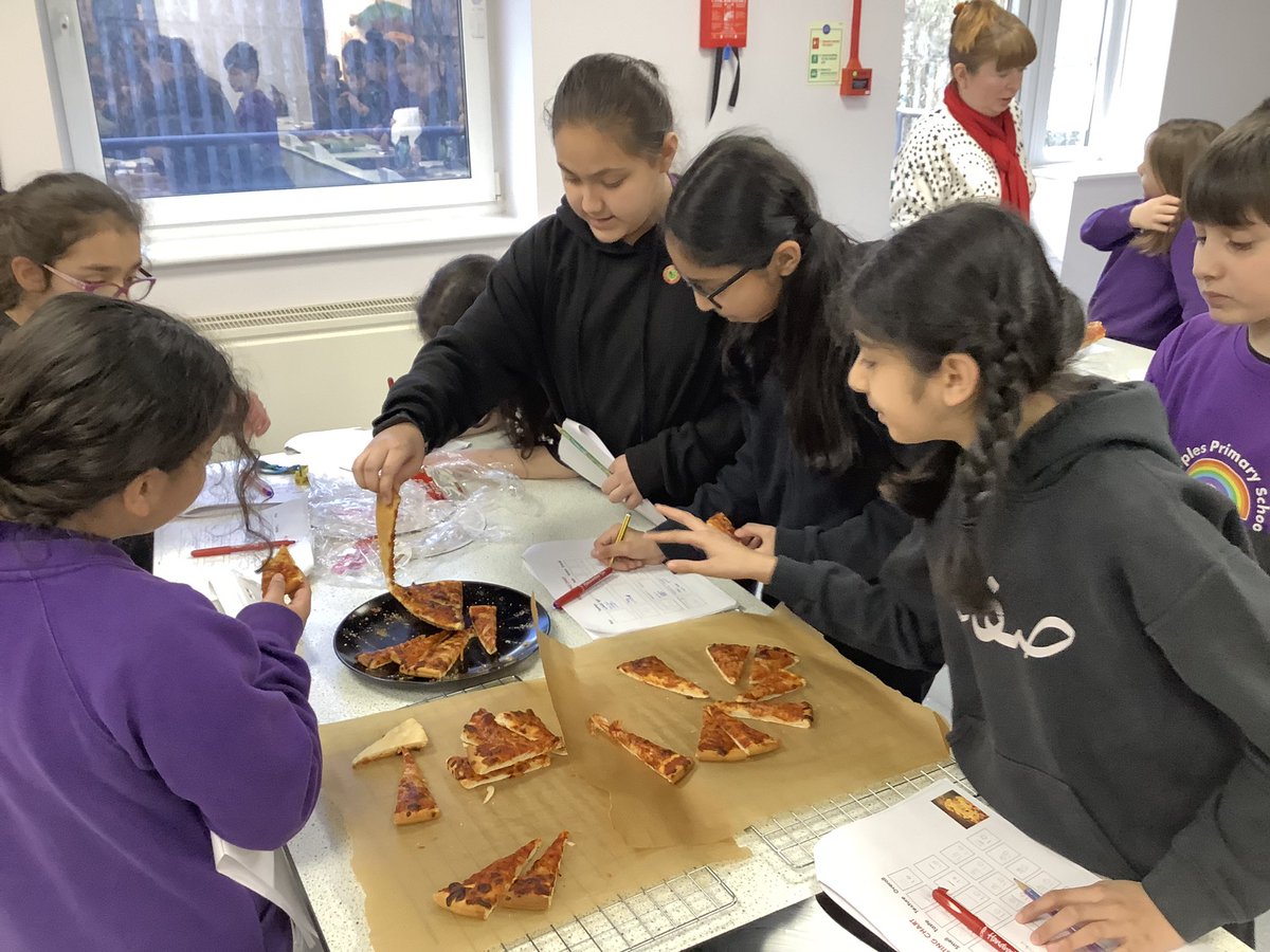 SharplesPrimary's tweet photo. Year 5 enjoyed their pizza disassembly lesson, tasting different vegetarian and vegan pizzas. #stemlearning #dtskills https://t.co/5P9JuRldpe