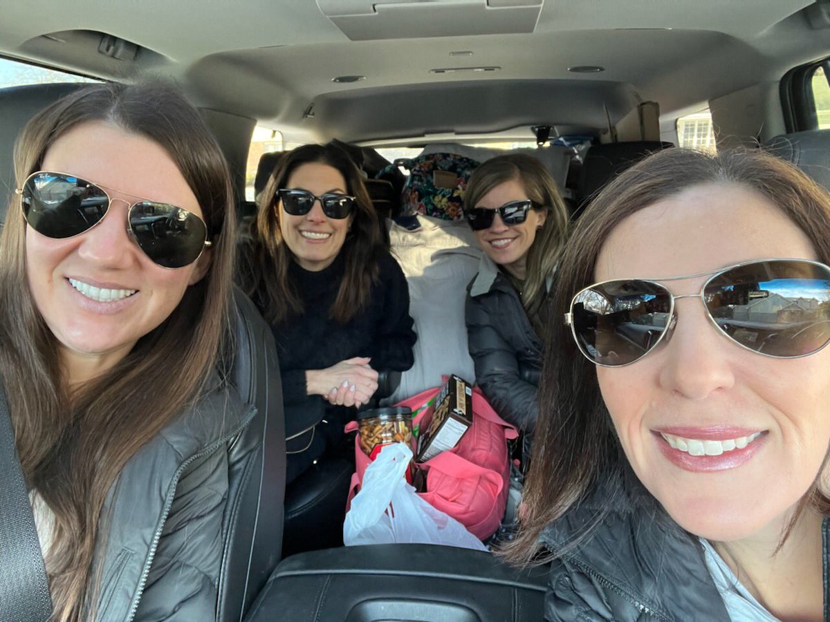 Kelly Hendrick tweet media