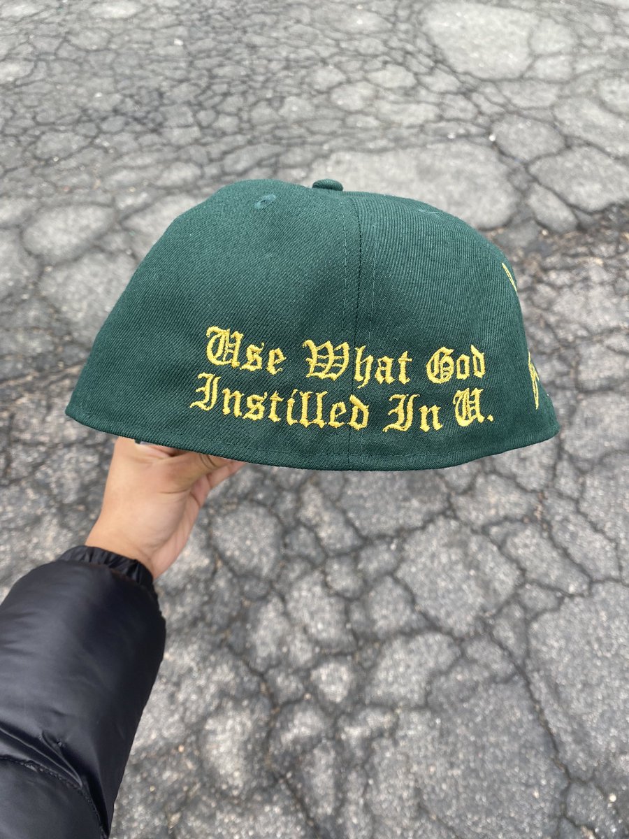 AlayniaWorld's tweet image. Hola at me. #customfitted