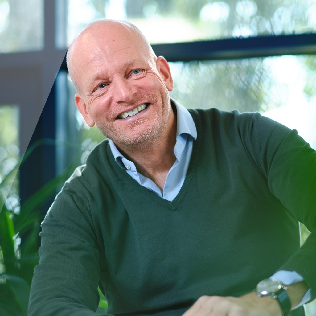 Wil je anderen meekrijgen? Meer invloed uitoefenen of gedrag van mensen veranderen? Willem-Jan Kuiper, een van onze trainers beïnvloedingsvaardigheden, legt uit hoe je beter leert beïnvloeden. “Het gaat niet alleen om het wát, maar vooral om het hóe.” bit.ly/3vbI3EY