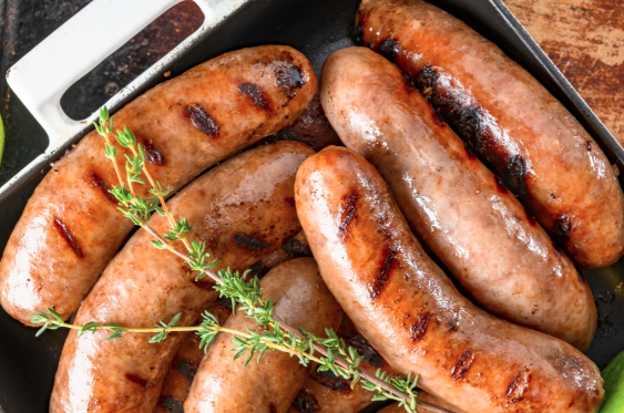RoweGuelph's tweet photo. Our Gluten-Free Mild Italian Pork Sausages are made in-house with natural casings using our legendary farm-raised Pork. Available for home delivery: https://t.co/tR2IIyAQmG! https://t.co/x2mofKh0bx