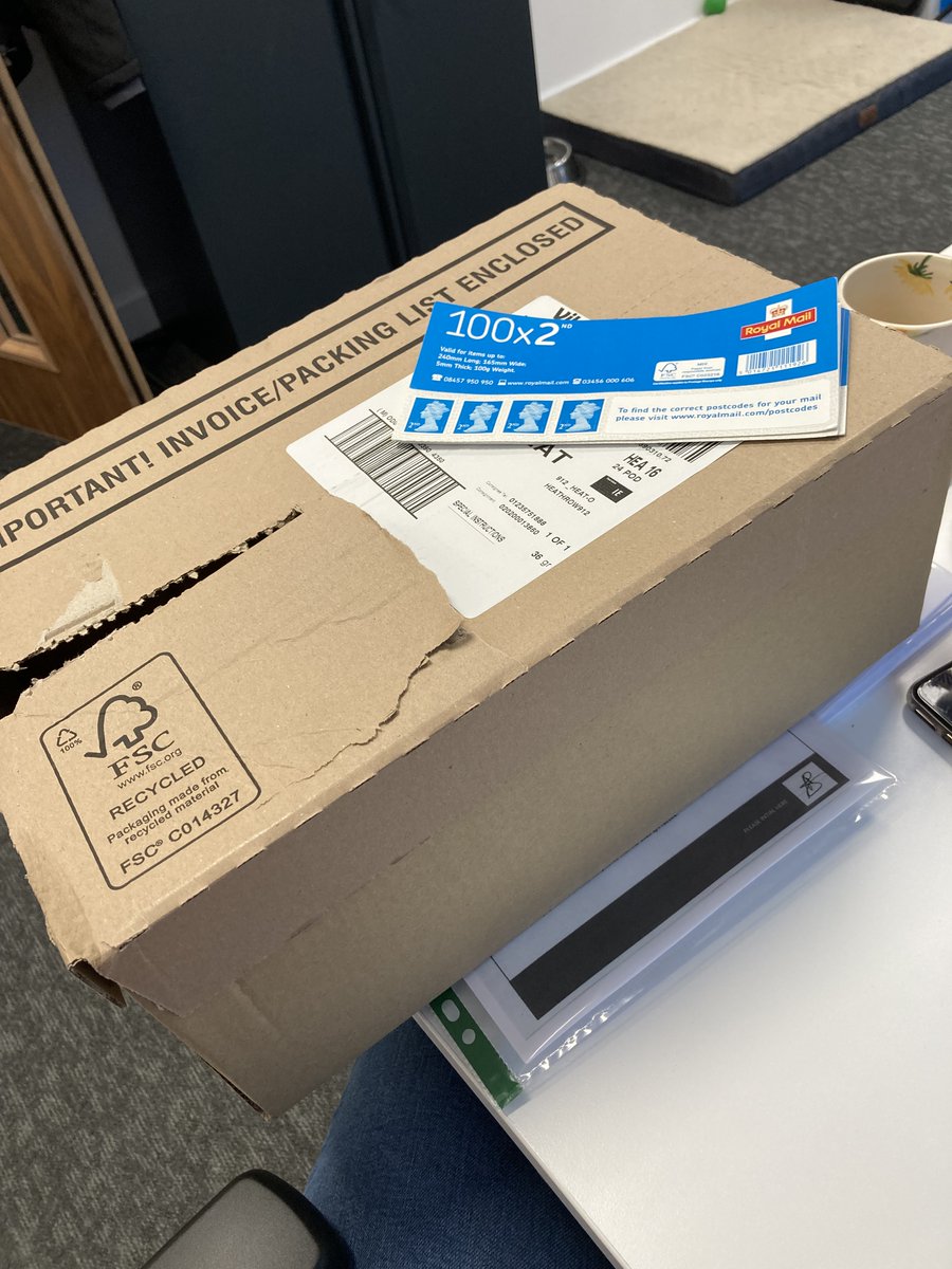 turnertribe30's tweet photo. Viking should be ashamed of themselves!!! Seriously stamps sent in a box this big!!!!! https://t.co/bdCqiXnnbY