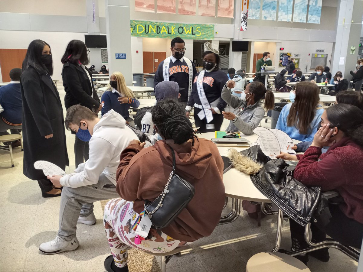 SGA and Royal Court talking to high school students during the CIAA.