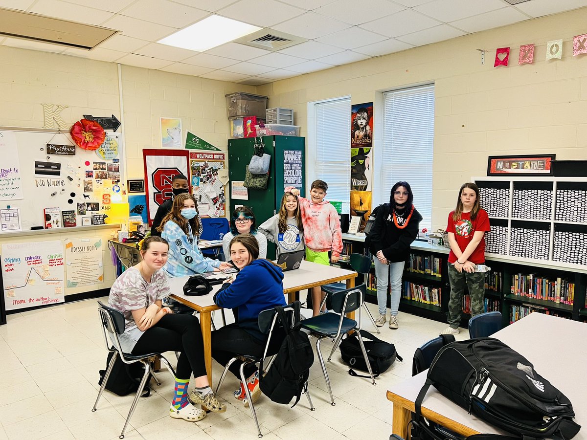 Andrew G. Houlihan tweet media