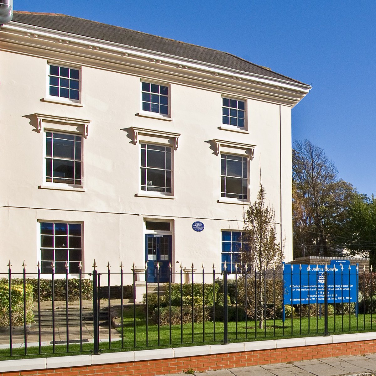 The Friends of SJC Spring Clean Sale is taking place on the 5th of March, 10am to 12pm. To register as a seller please email, “friendofSJC@stjohnscollege.co.uk”. A £10 booking fee will be taken at the school office. Deadline 3rd of March. 
#friendsofsjc #stjohnscollegesouthsea