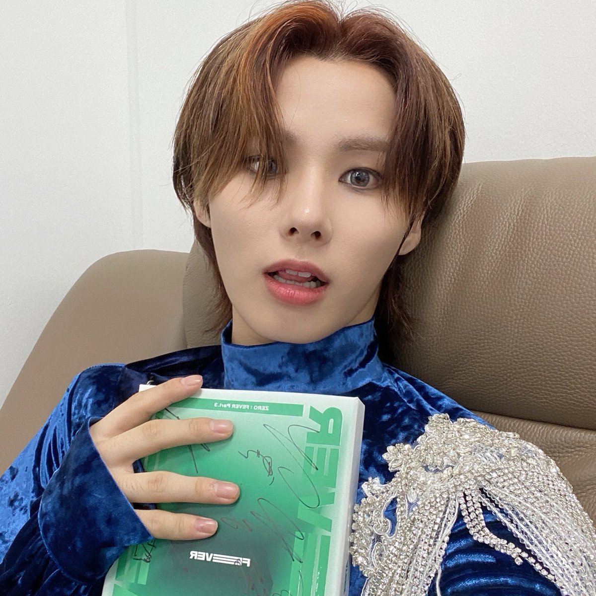 hongteezer's tweet image. petition to normalize every atiny hyping up e’last on the tl — a “Wonhyuk is the cutest atiny” thread: