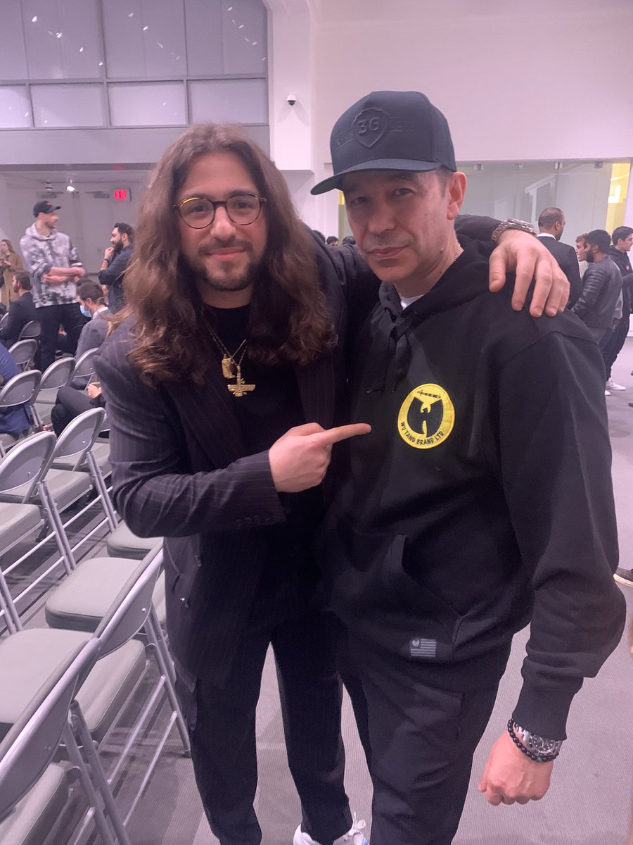 rayroQ's tweet image. The Kool Kids #NFT Band @farokh @fewocious and myself. The  kid to my left is the lead singer, the kid to my right is the dancer / hypeman and I’m the DJ. music coming in 2029! 😂