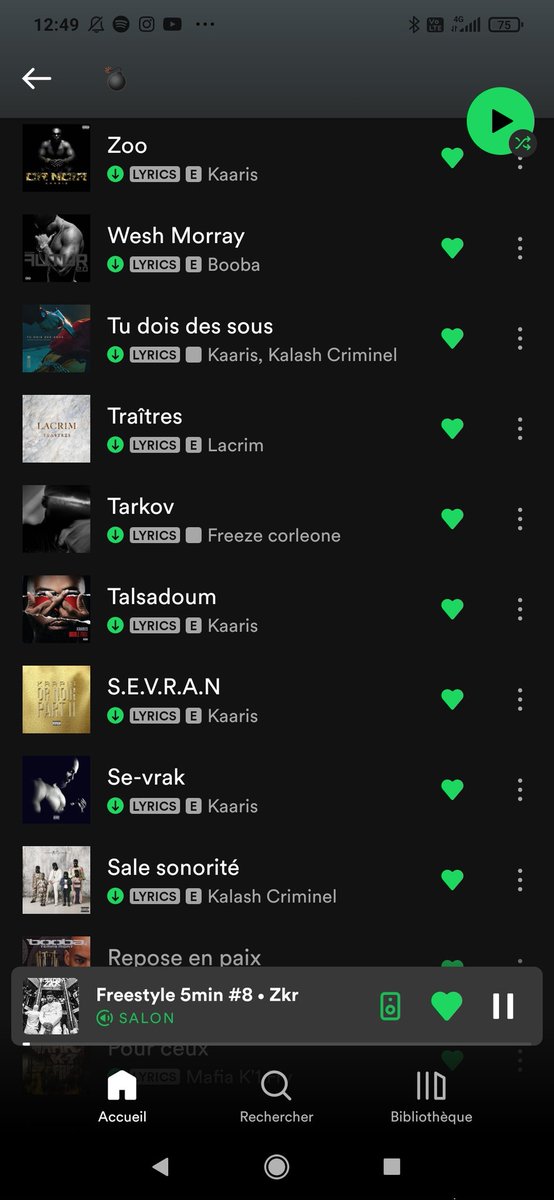 J'ai préparé une playlist pour aller au front on sait jamais #worldwar3