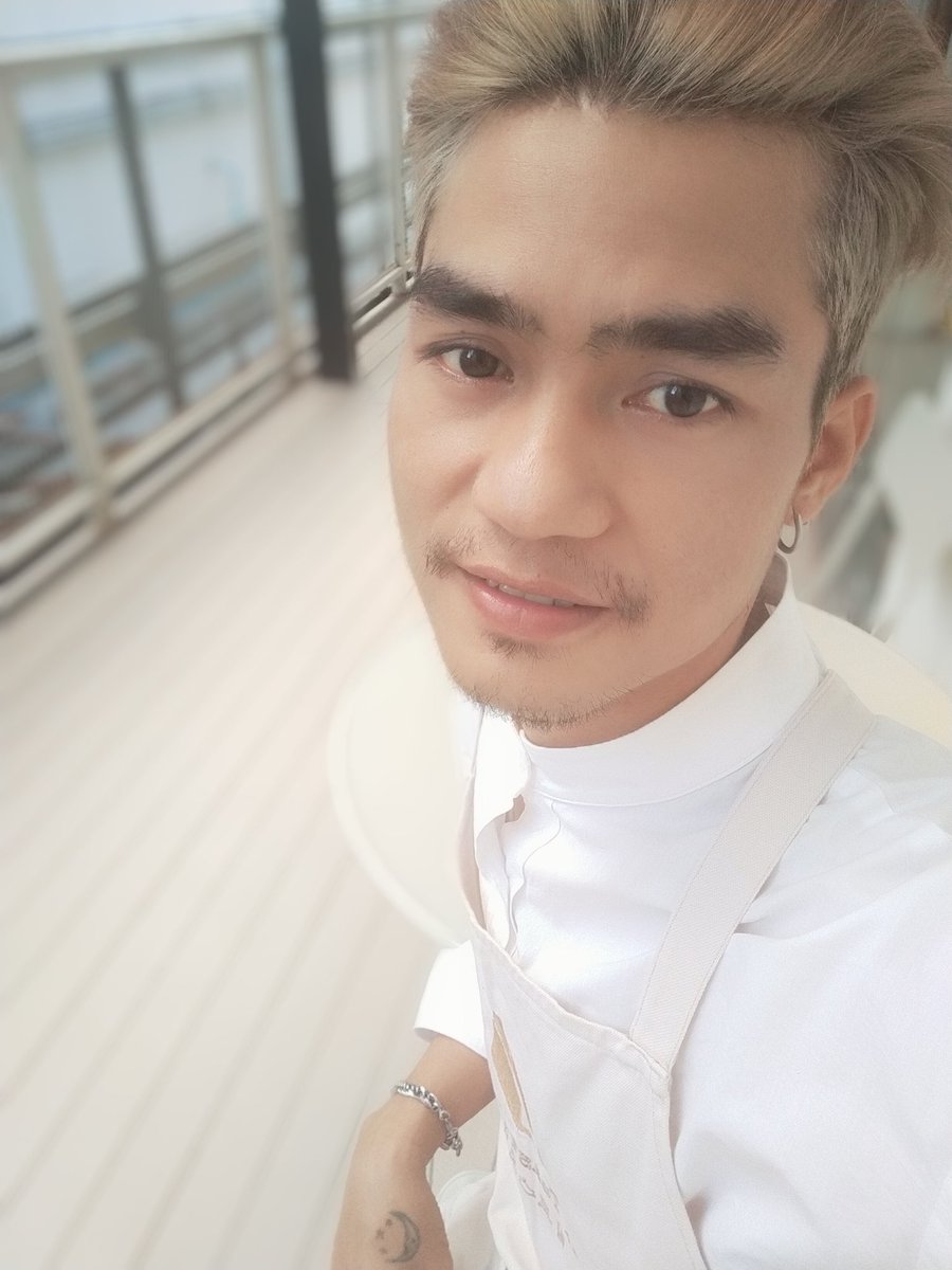 LayLay33236072's tweet photo. ခါတေလ. အရမ္းထန္တယ္ https://t.co/P3ItcKZCCA