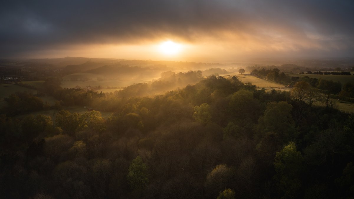 natlandawards's tweet photo. Today's pick comes from England. Taken by Tom Blockley this complex aerial panorama utilizing bracketed shots captures the foggy morning light over the woods of Worcestershire. https://t.co/tKDpU8U5QZ