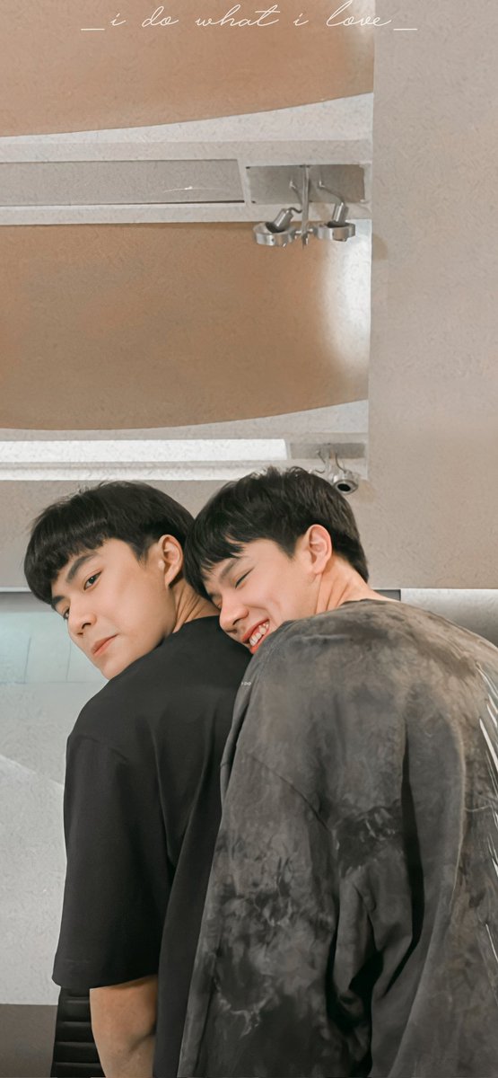 KendreaKelly's tweet photo. Our happee pills are doing it again... So proud of you boys..

#TeaTreeOilxOhmNanon https://t.co/unUEPwxkiu