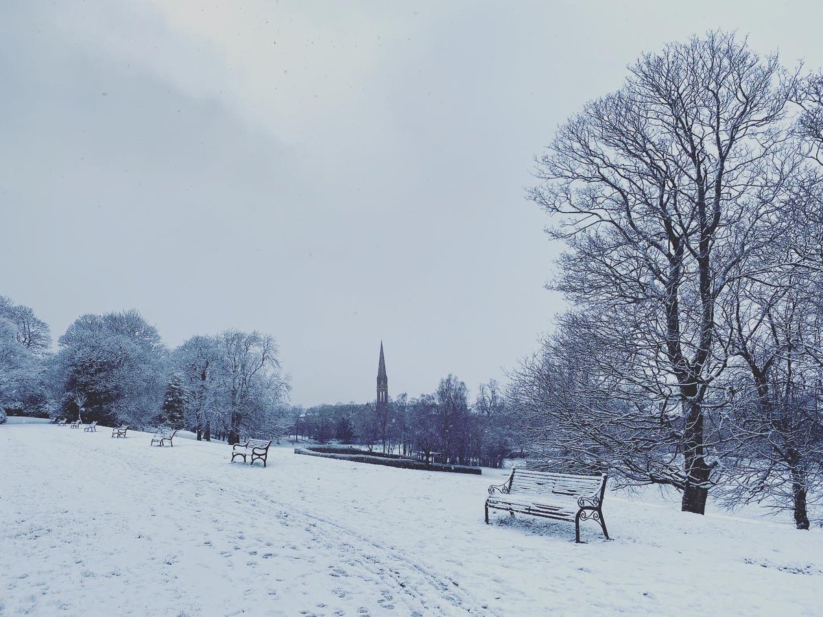weevic18's tweet image. SNOW DAY! #heatingon #sofaday #queenspark #glasgow