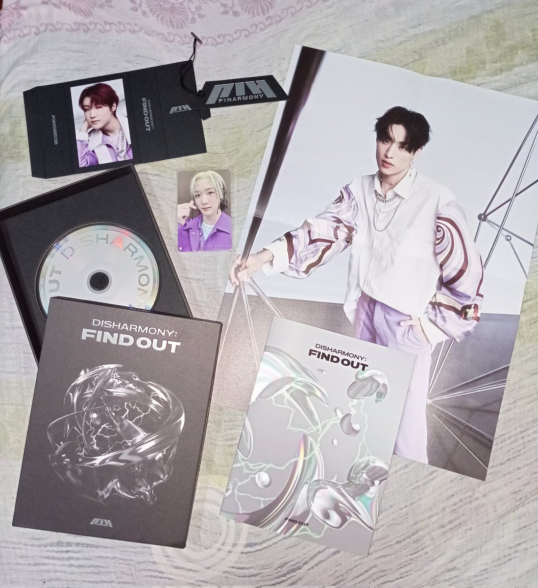 _KKAMICUTIE_'s tweet photo. YEEEEY MY FIRST EVER P1HARMONY ALBUM CAME HOME TODAY!!! THANK YOU SO MUCH @inniesells 😭❣️❣️
@P1H_official 

#0208budols https://t.co/BMLz329PS3