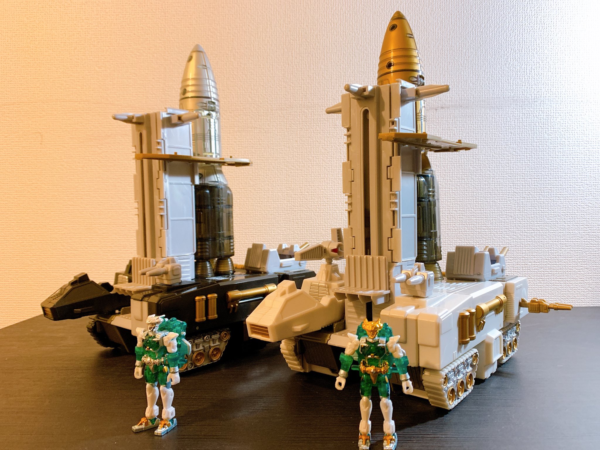 ミクロマン レッドパワーズ L-26 宇宙移動基地 ミクロ ロケット