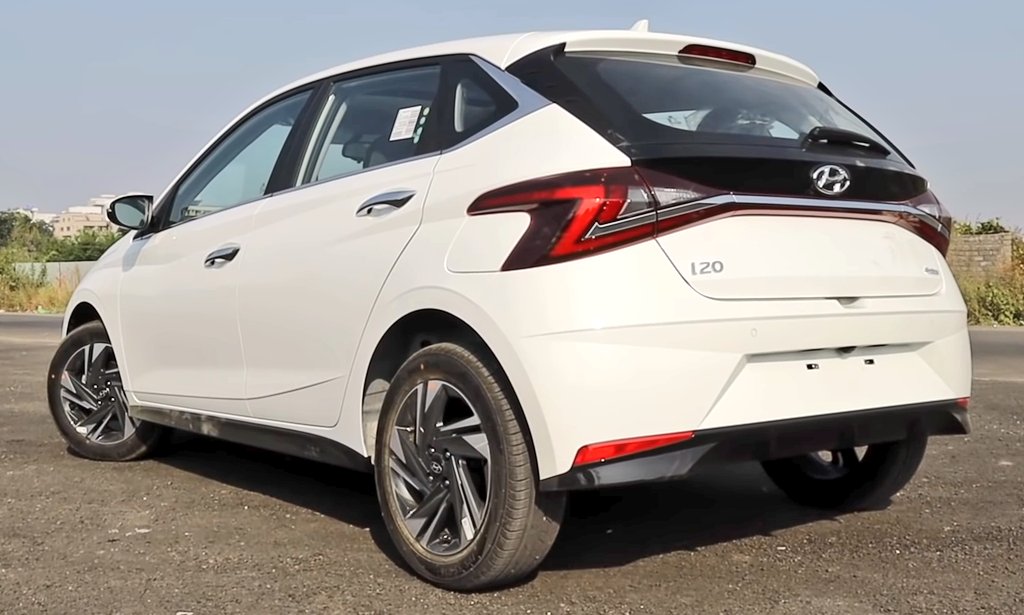 cmphiwe_malenga's tweet image. The third-generation i20 was unveiled online for the European market on 19 February 2020. It was supposed to debut at the 90th Geneva Motor Show in March 2020, but the show and the launch were cancelled due to the COVID-19 pandemic.
#TBC
#ThrowBackCar