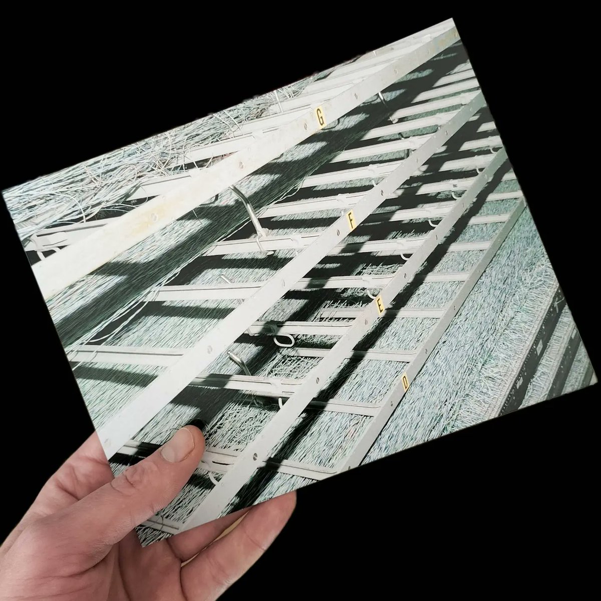 First #PHOTOBOOK linked to #nft world. CABLES #ALBERTOSINIGAGLIA 
skinnerboox.com/books/cables