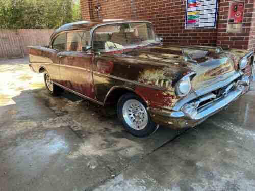 SuperAzarapina's tweet photo. https://t.co/I9cHGYaL4J 
# About this vehicle This 1957 Chevrolet Bel Air is an original. The owner has had it for 3 years. The vehicle runs great. Seller s Notes New brake https://t.co/NwmzvljNzH