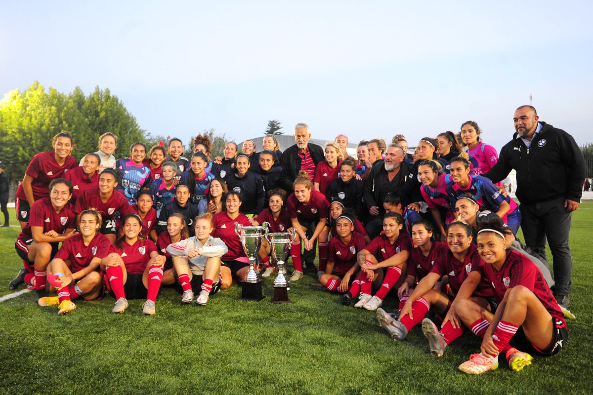 alberto_rsaa's tweet photo. Ayer, en La Toma, participé del partido amistoso de fútbol femenino entre River Plate y el San Luis Fútbol Club. Fue un hermoso partido y nos hace muy feliz que San Luis vaya a participar en la liga de AFA.
#SanLuisNosUne #DeportesSanLuis https://t.co/hrMyXCf7Is