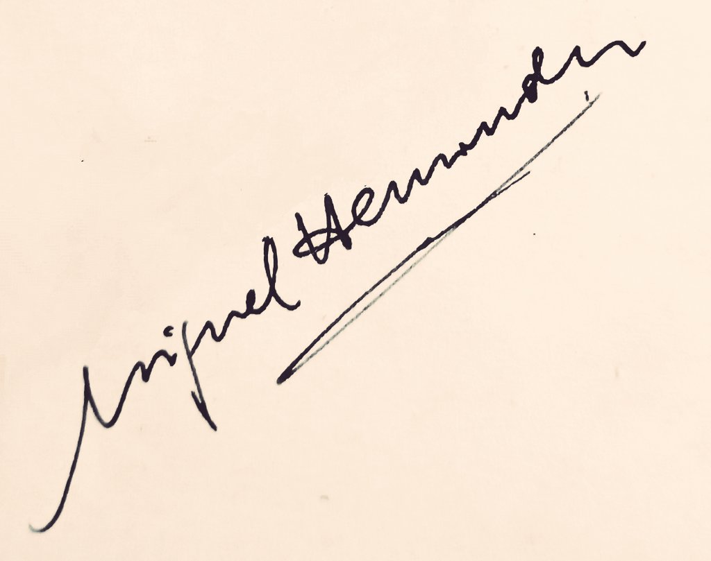 Doctor_Bacteria's tweet photo. Tristes guerras
si no es amor la empresa.

Tristes. Tristes.

Tristes armas
si no son las palabras.

Tristes. Tristes.

Tristes hombres
si no mueren de amores.

Tristes. Tristes. https://t.co/sWr6EY1B6K