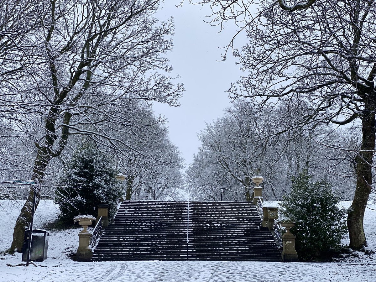 weevic18's tweet image. SNOW DAY! #heatingon #sofaday #queenspark #glasgow