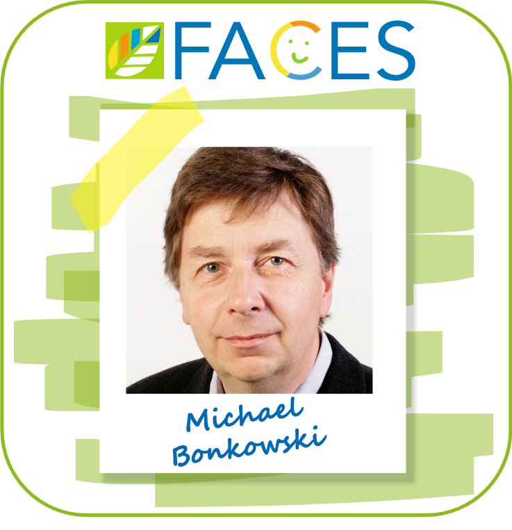 ceplas_1's tweet photo. In our new #CEPLASFaces CEPLAS member Michael Bonkowski from @UniCologne gives us some insights in his decision to become a scientist. Read the full interview here👉 https://t.co/8aUktdErWM #scicomm #wisskomm #soilscience #Soil https://t.co/7MDniIKwXn