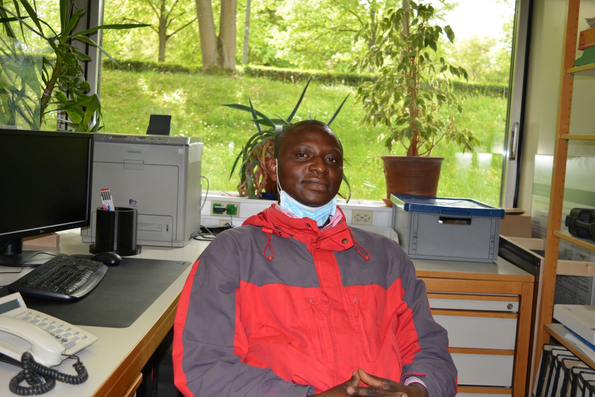 RtBfoods's tweet photo. Le projet #RTBfoods accueille Oluwatoyin Ayetigbo spécialiste des aliments en mesures physiques.
▶️https://t.co/V51ciNE9wS
#RTB #aliments #food #mesuresphysiques #science #Cirad #technologiealimentaire
@Cirad https://t.co/4wvcRvKJUm