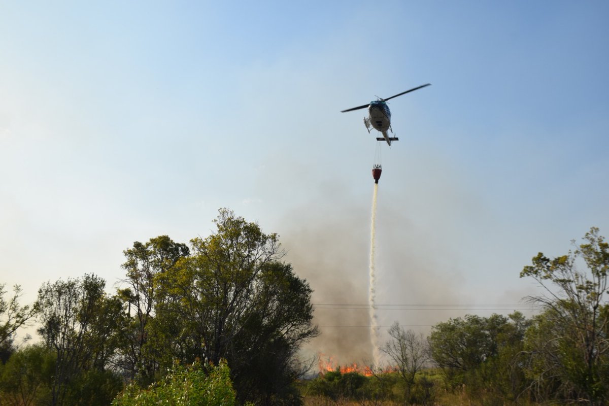 #Bomberos #Corrientes #ParajeElCaiman #incendio