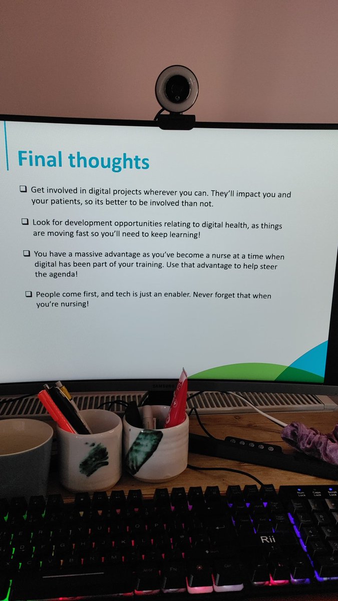 AntoniaBrown's tweet photo. Just finished delivering a session on #DigitalNursing to a group of nursing students @RoehamptonUni

So pleased to have had the opportunity to talk to them about how nurses can be central to digital transformation of the NHS!

Thanks @Kimiko34 and @JaneHopping for inviting me. https://t.co/LRqFGRyd2L