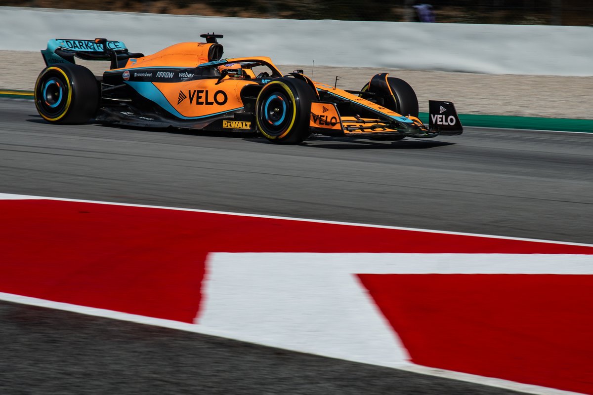 SpazGenev's tweet photo. I hear this @McLarenF1 #MCL36 ain't exactly slow around here!
@danielricciardo topped the sheets this morning lapping in 1:20:355 around @Circuitcat_eng
#f1testing #f1 #backtof1 https://t.co/pLoDmvpHaL