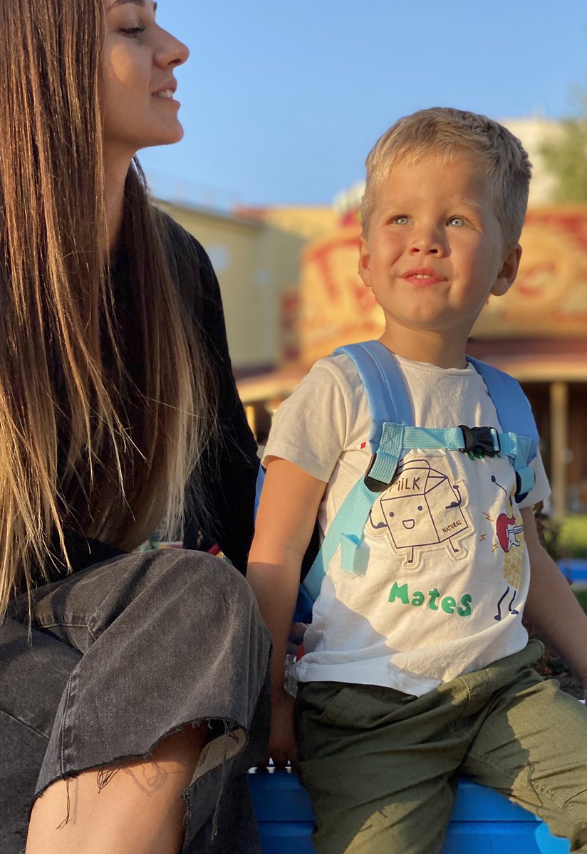 lavhanna_art's tweet image. This morning he thought people were setting off fireworks