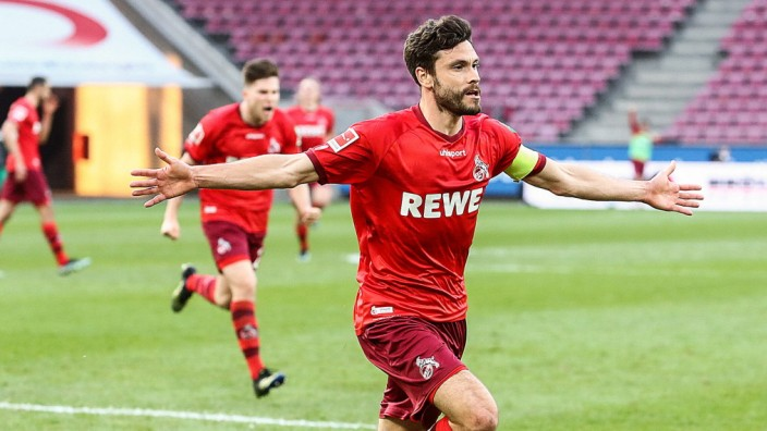 fckoelnfrance's tweet photo. Steffen #Baumart sur l'importance de Jonas #Hector;
"Jonas Hector est le joueur le plus important de ce club. Il mène du front. J'espère qu'il restera longtemps dans le championnat." #SGFKOE #effzeh https://t.co/t0XVxbpdXJ