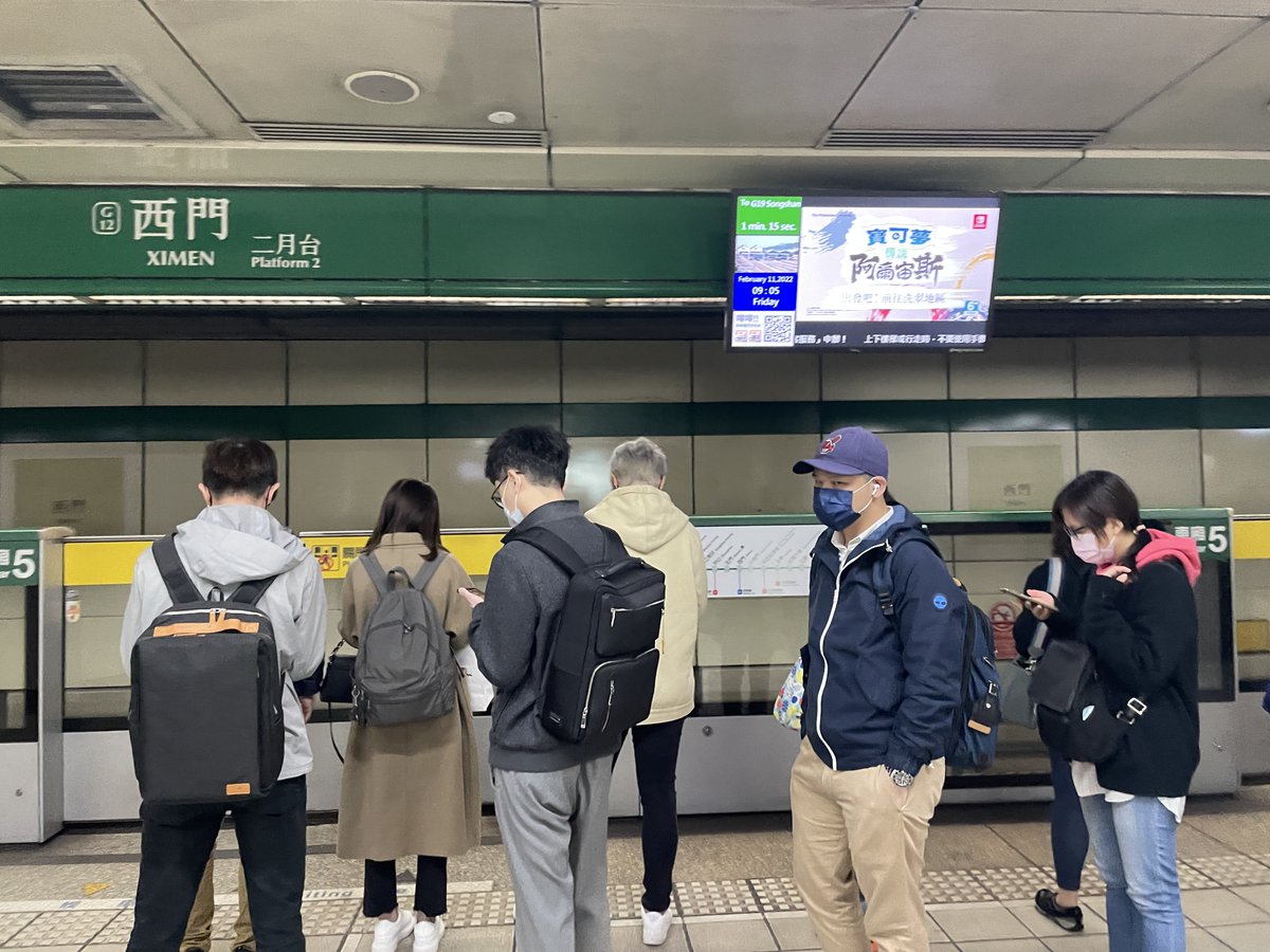 dentsu OOH tweet media