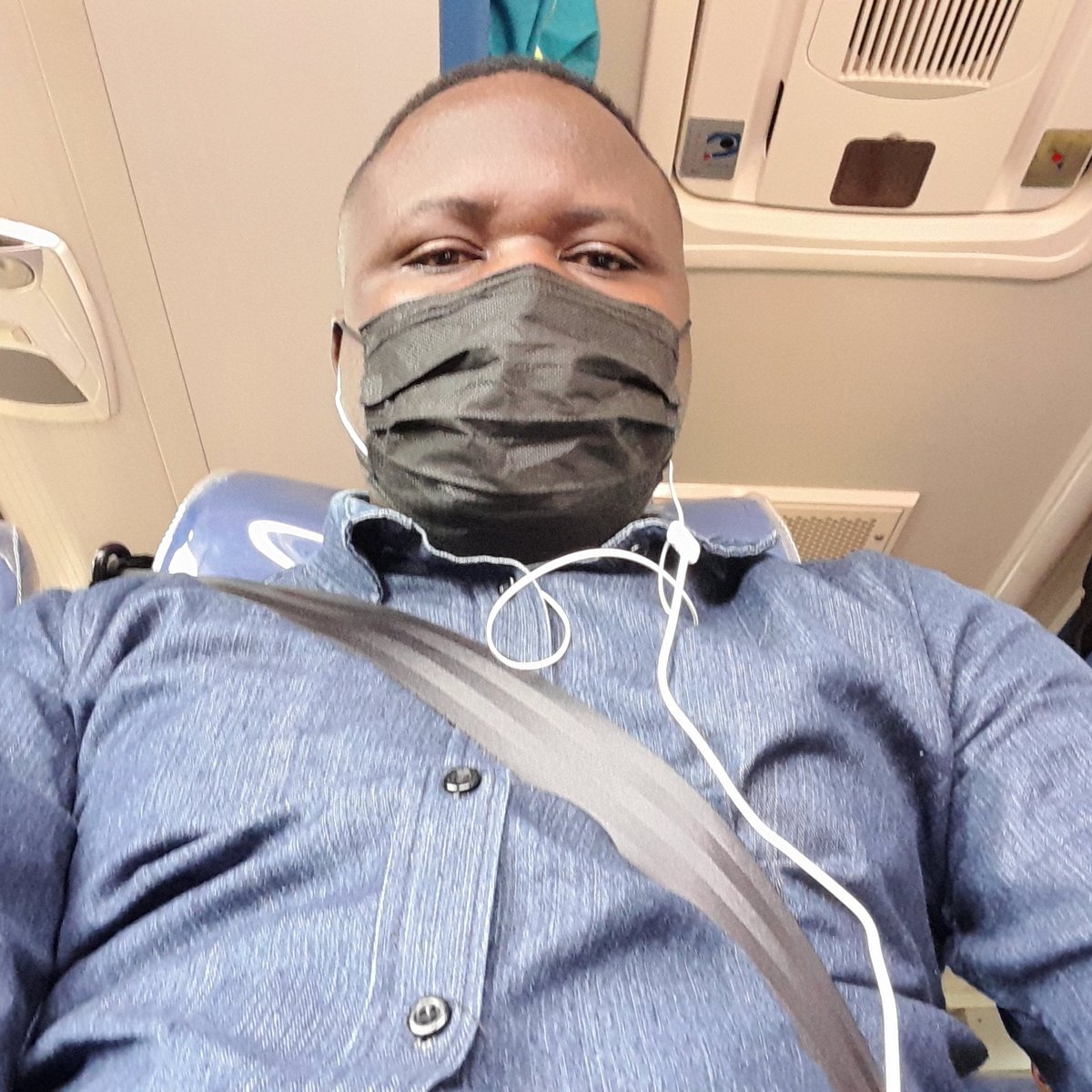 ZongoSoleil's tweet photo. #NouvellePhotoDeProfil https://t.co/TlBaTOUmV6