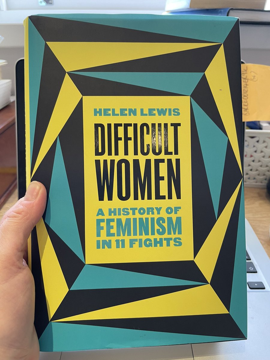 debsiddoway's tweet image. A little lunchtime reading @gwentpolice but #CanIReadThis 

#JusticeforJen